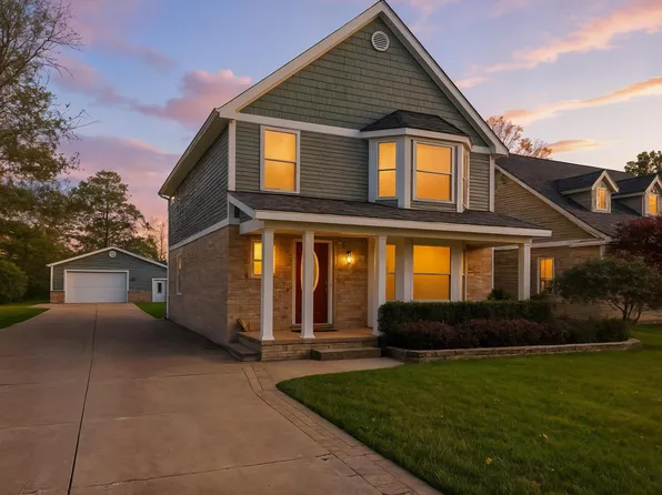 758 W Woodside Ave, Madison Heights, MI 48071