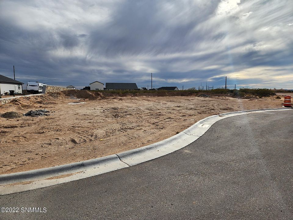 1st image of 3220 Calle Rancho Caballo