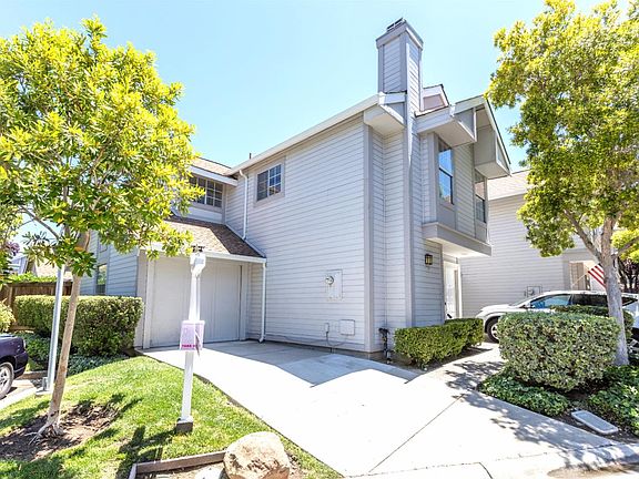 2nd image of 1084 Rymar Way