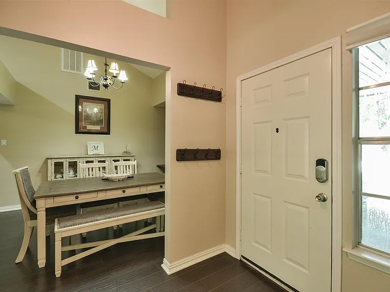 3218 Lake Stream Dr — Photo 9