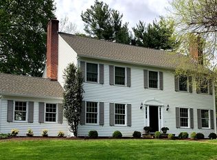 184 Brushy Ridge Rd, New Canaan, CT 06840
