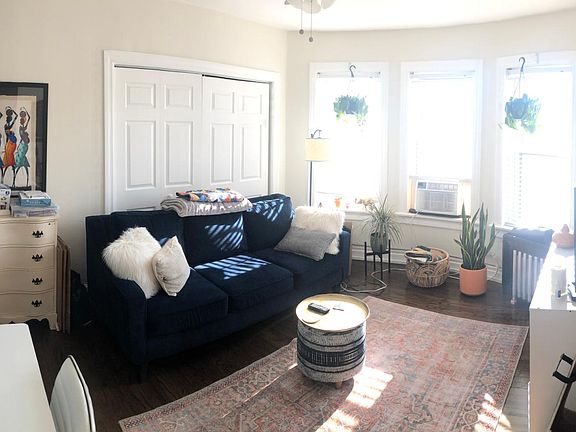 4th image of 2134 W Giddings St #3C
