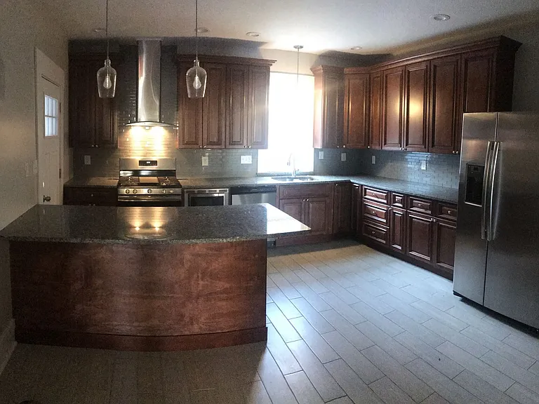 3418 Ligonier St — Photo 4