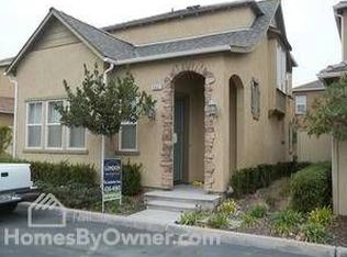 3863 Moody Ln, CLOVIS, CA