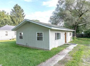 1009 Elm St, Mount Pleasant, MI 48858