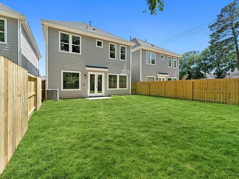 4946 Wunder Way — Photo 18