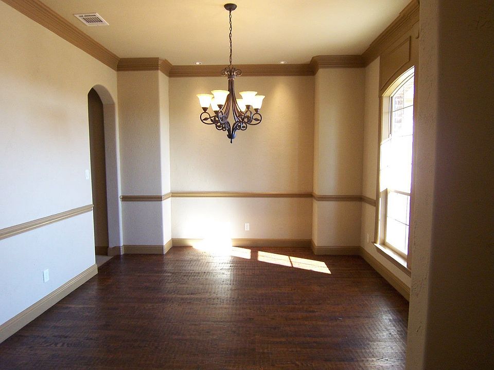 Formal Dining