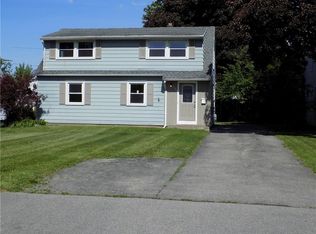 170 Greenfield Rd, Rochester, NY 14626