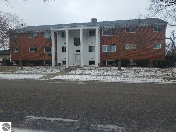 1206 Eastwood Dr, Mount Pleasant, MI 48858