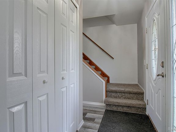 4th image of 22171 Knollwood Dr
