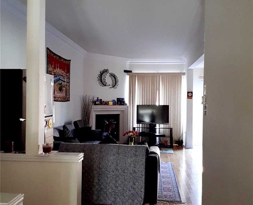 2nd image of 26 Edhouse Ave