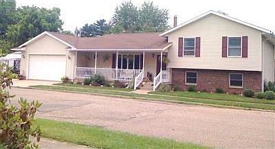 1st image of 402 N Wooster Ave