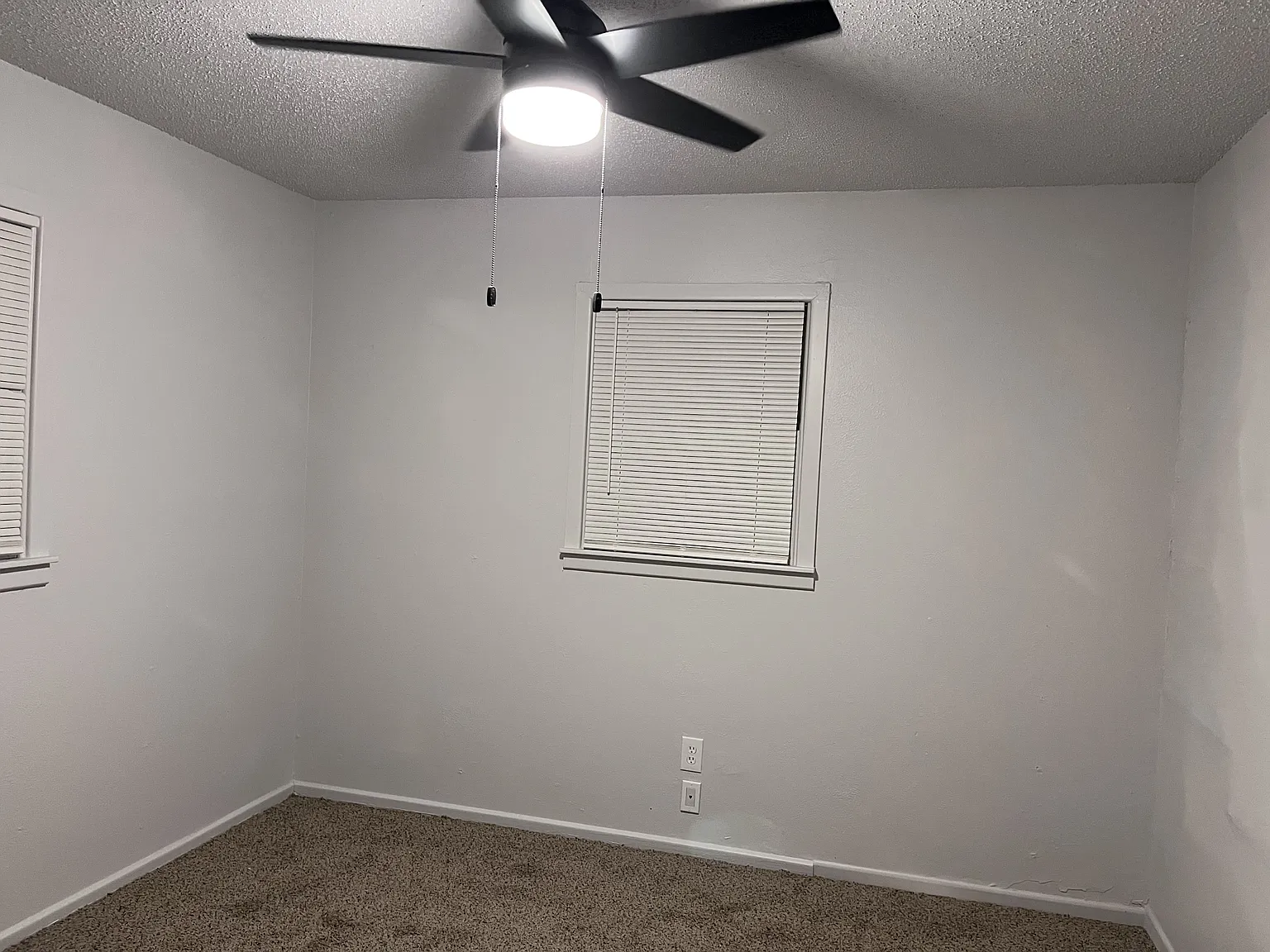 707 47th Street - B — Photo 3