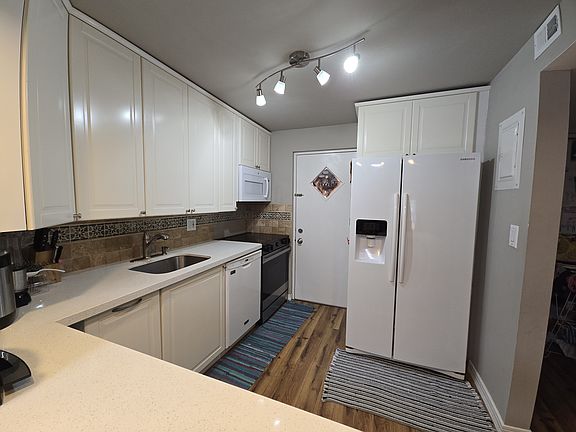 2nd image of 2326 S Cypress Bend Dr #118D