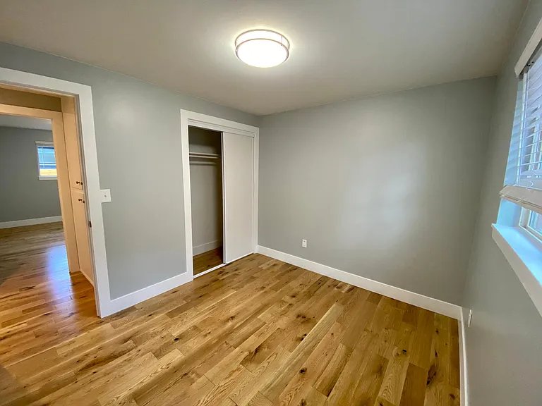 1627 E Roosevelt Ave — Photo 12