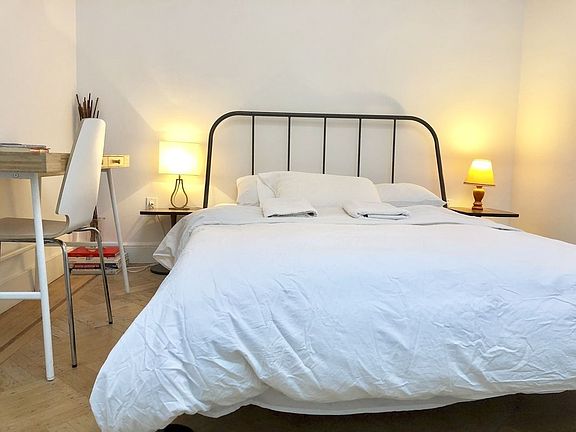 3rd image of 31 Melrose St #2