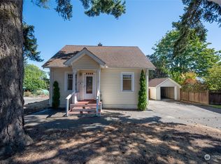 8258 17th Ave NE, Seattle, WA 98115