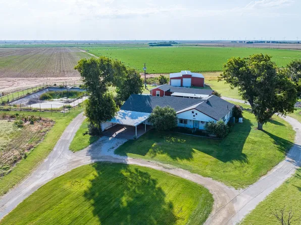 7495 State Highway 222 E, Munday, TX 76371