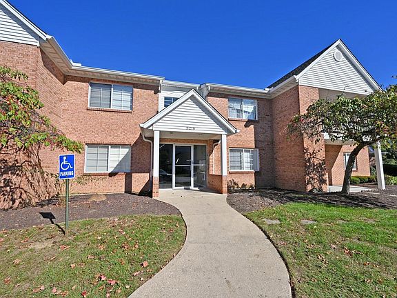 2nd image of 3216 Heritage Square Dr Unit 13