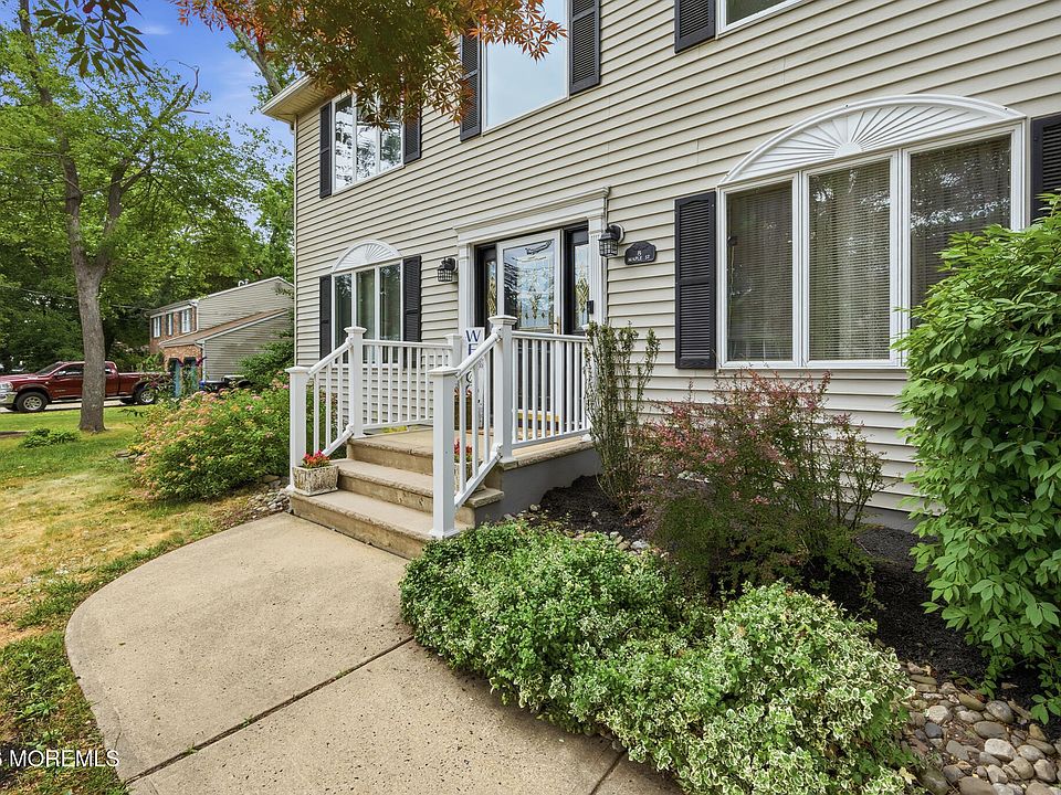 1st image of 8 Maple Street