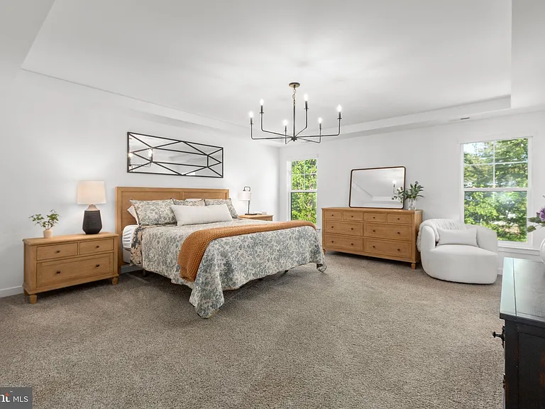 15 Grove Ln — Photo 24
