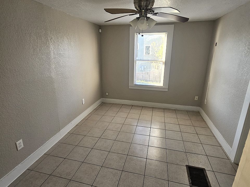 1st image of 319 N Pine St #1
