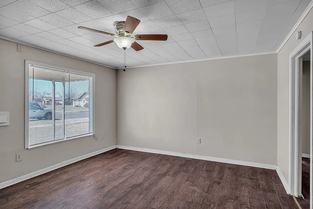 Building Photo - 2111 Runnels St #1