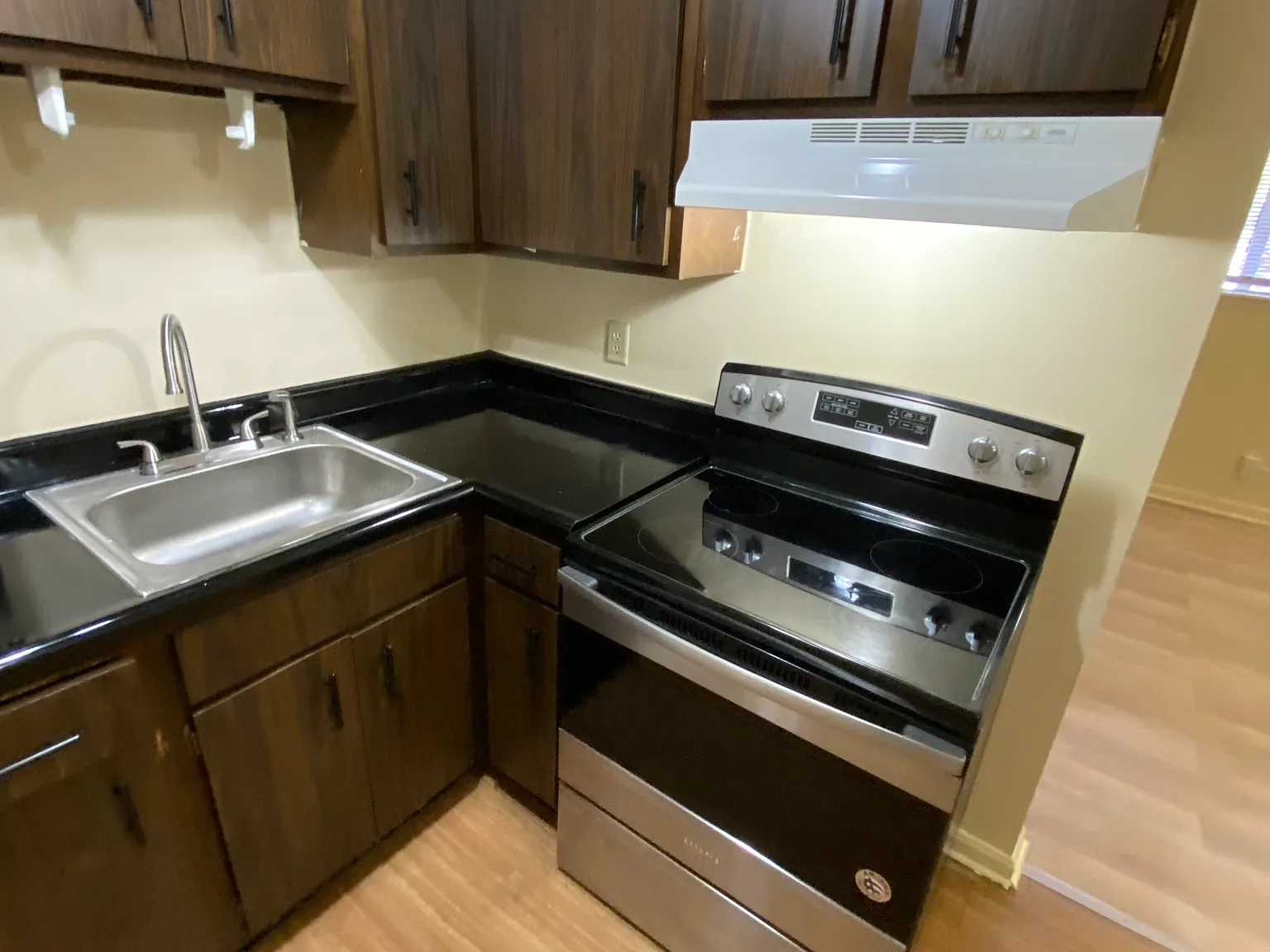 1 bed, 600 sqft, $895 — Photo 4