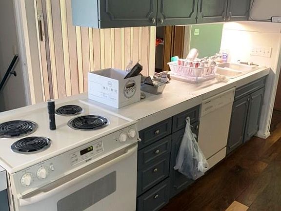 3rd image of 101 S Nightingale Dr