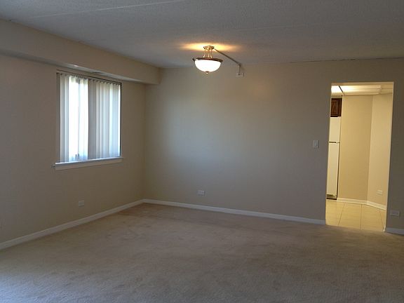 4th image of 2066 Saint Johns Ave APT 403