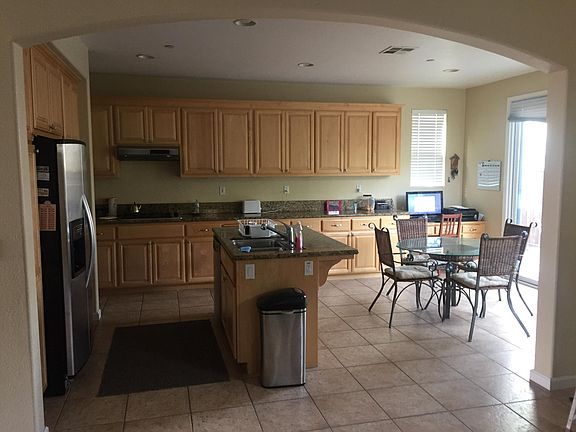 3rd image of 80 Sunny Cove Dr