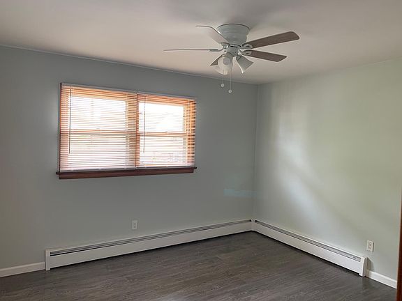 5th image of 67 Banta Ave