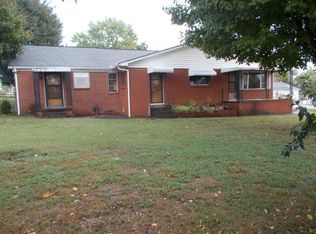 916 Vale St, Loudon, TN 37774
