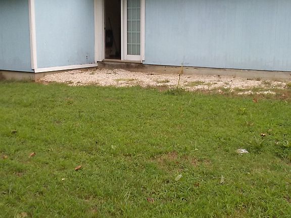 2nd image of 124 Hiawatha Dr