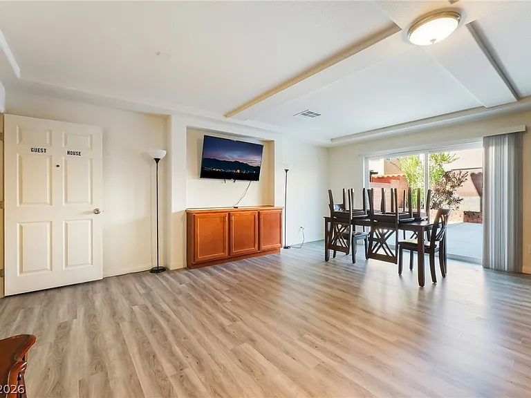 8137 Crimson Creek Ct — Photo 4