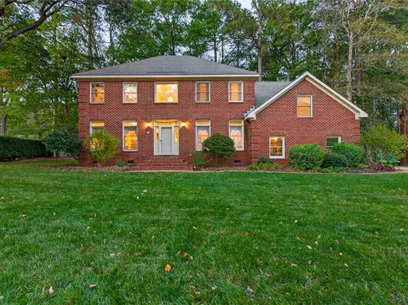 836 Bishopsgate Ln, Virginia Beach, VA 23452