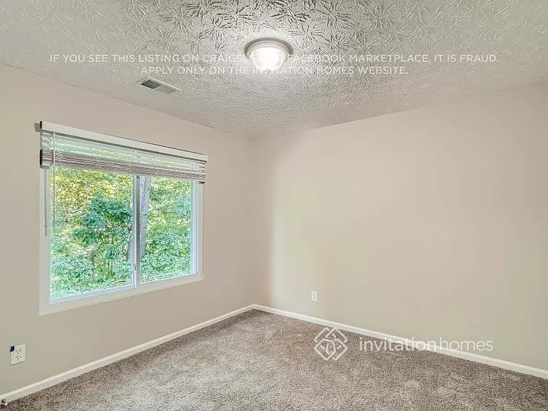594 Rivulett Ct — Photo 15