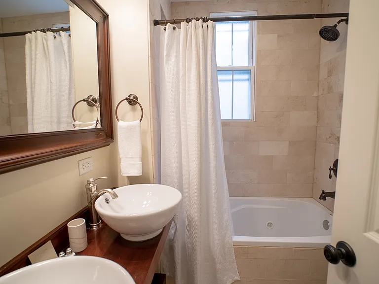 3238 N Hoyne Ave #1 — Photo 7