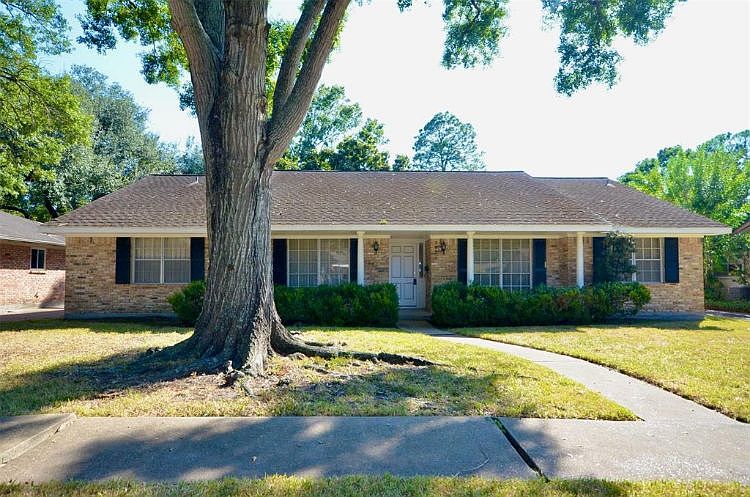 1st image of 5811 Dumfries Dr