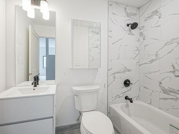 4th image of 845 N 15th St Unit 1B