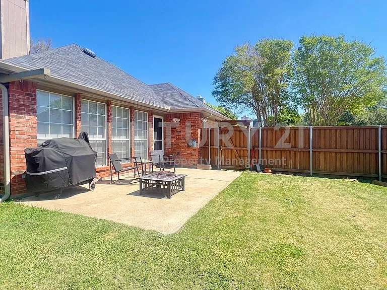 10613 Tallahassee Dr — Photo 13