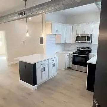 4631 Montgomery Rd — Photo 6
