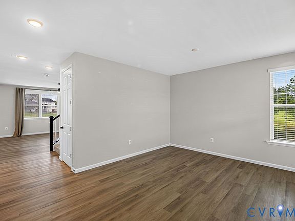 5th image of 7040 Paine Pl
