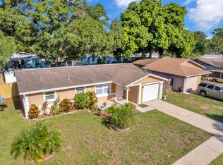8896 91st St, Seminole, FL 33777