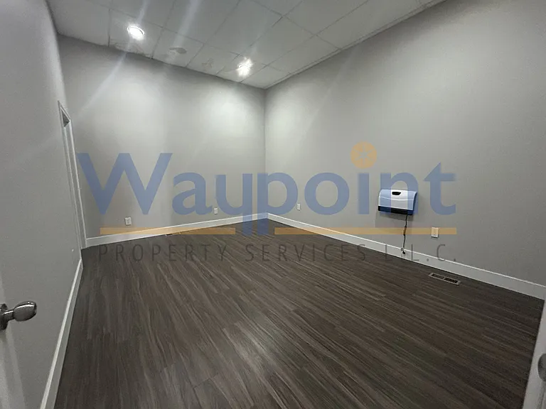 106 W Main St #3 — Photo 7