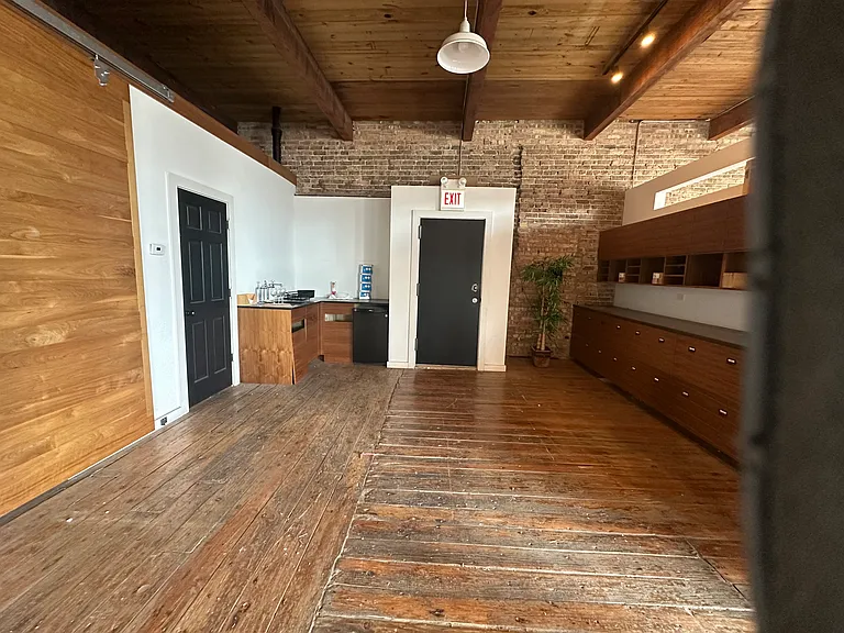 3124 W Carroll Ave — Photo 5