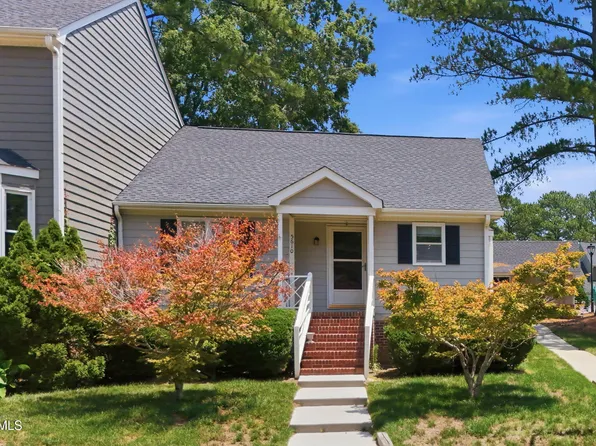 5610 Darrow Dr, Raleigh, NC 27612