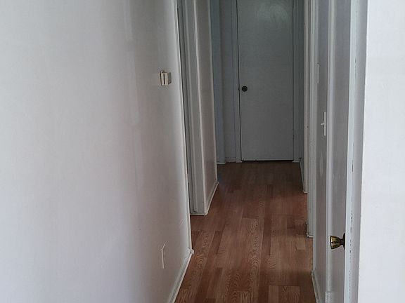3rd image of 7836 E 103rd Ter