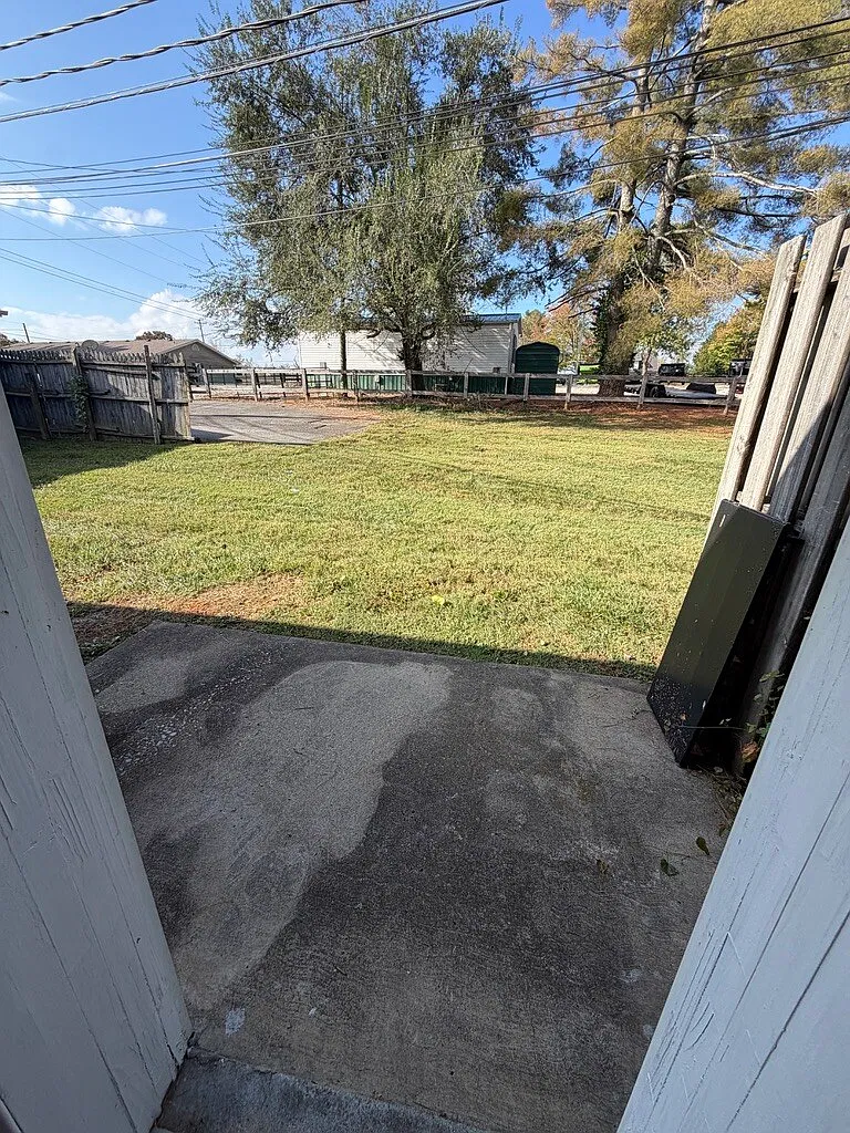 54 Charleston Pl — Photo 1