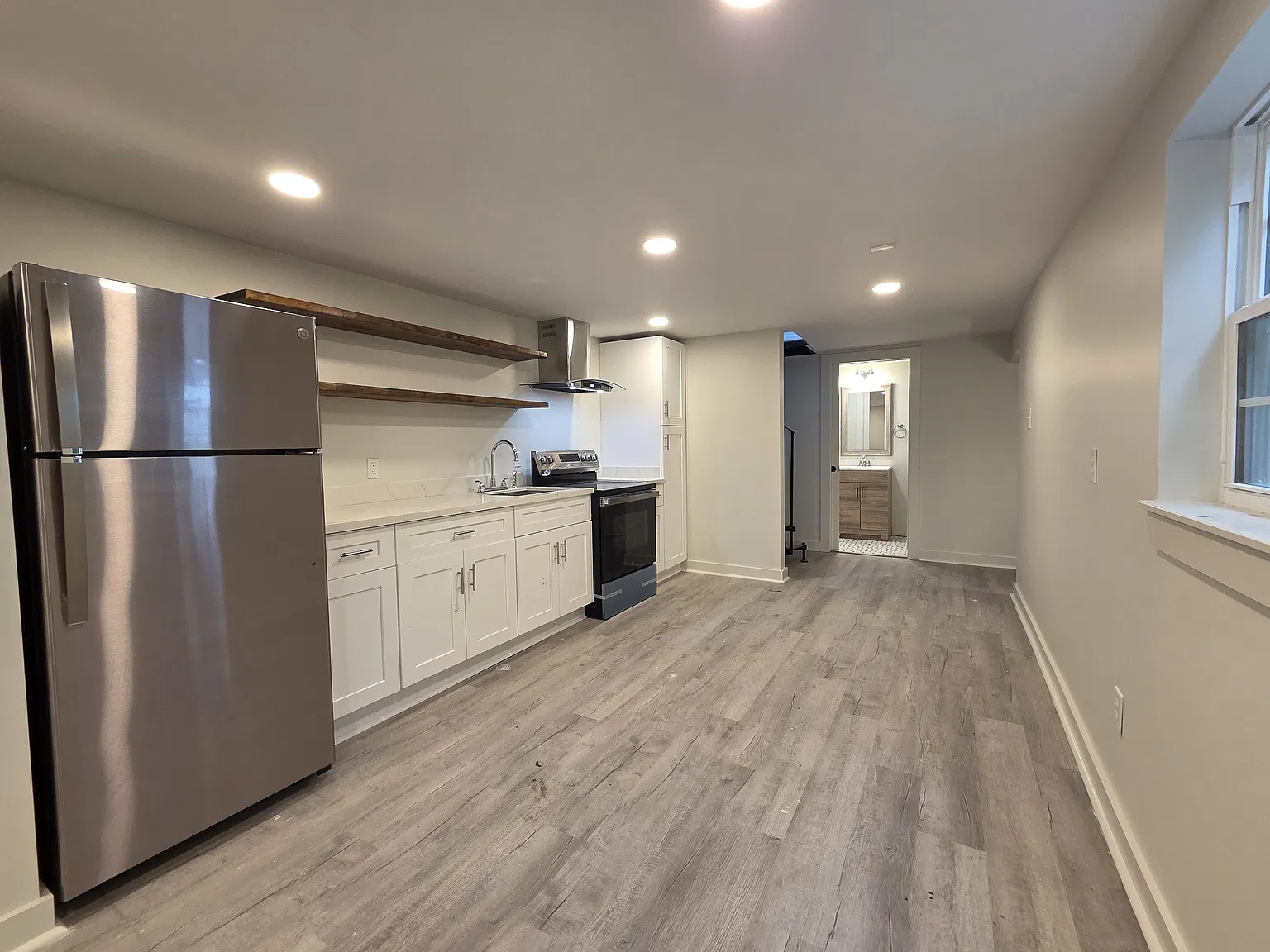 2 bed, 1.5 bath, 850 sqft, $1,400 — Photo 1